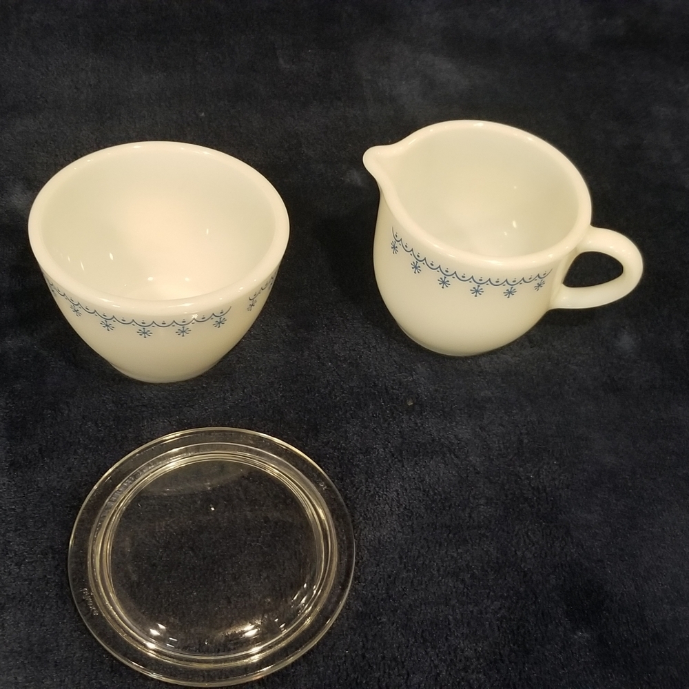 Vintage Pyrex Snowflake Garland Cream and Sugar with Lid